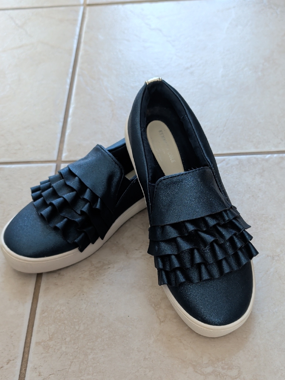 Kenneth Cole Sparkle Navy Blue Kam Ruffle Slip-On Sneakers Girl Size 4